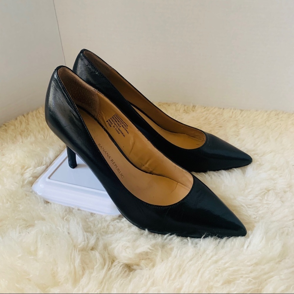 Banana Republic Black Leather Pump Heels Size 8.5
